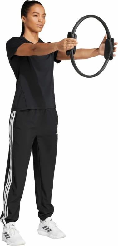 Pantallona sportive adidas për femra, të zeza