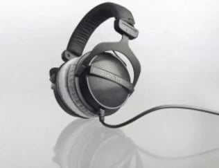 Kufje Beyerdynamic DT 770 PRO 80Ω, me kabllo, për muzikë, të zeza