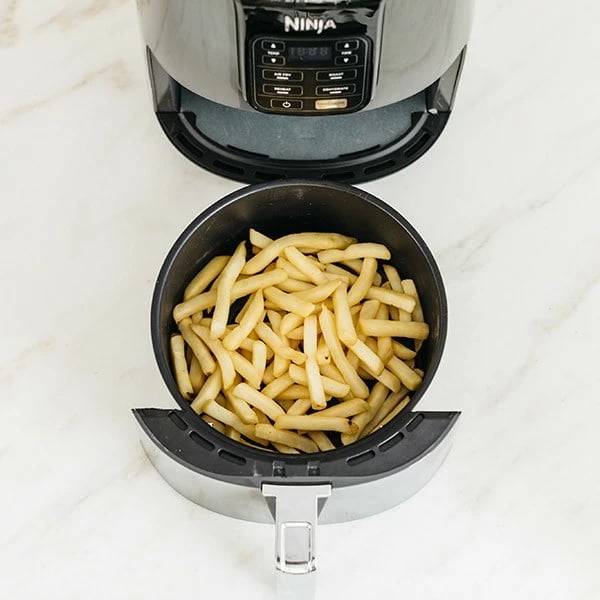 Fritezë me ajër të nxehtë Ninja AF100, 3.8 L, e zezë