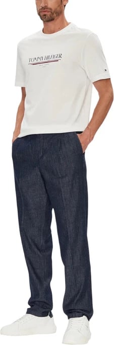 Maicë Tommy Hilfiger për meshkuj, e bardhë