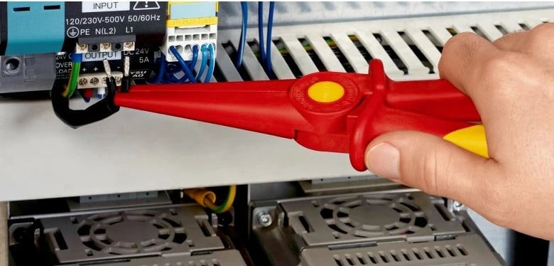 Knipex pincet gjilpërore plastikë 220mm e kuqe/verdhe