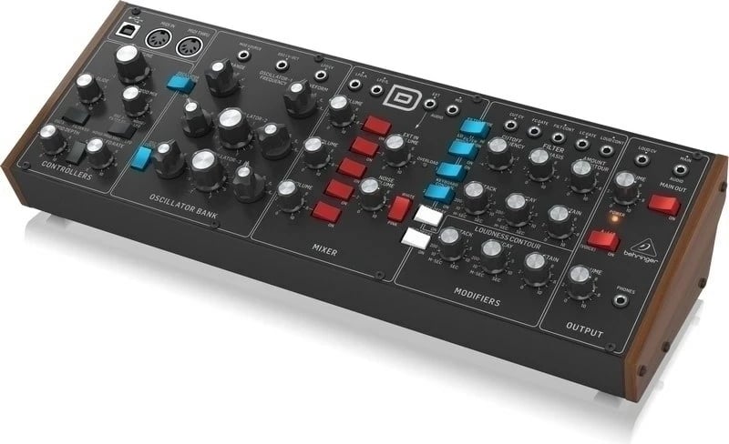 Syntezator Behringer MODEL D, analog