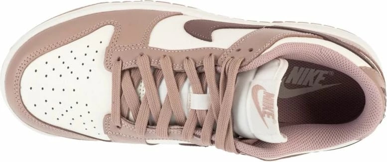Atlete për femra Nike, të bardha dhe rozë