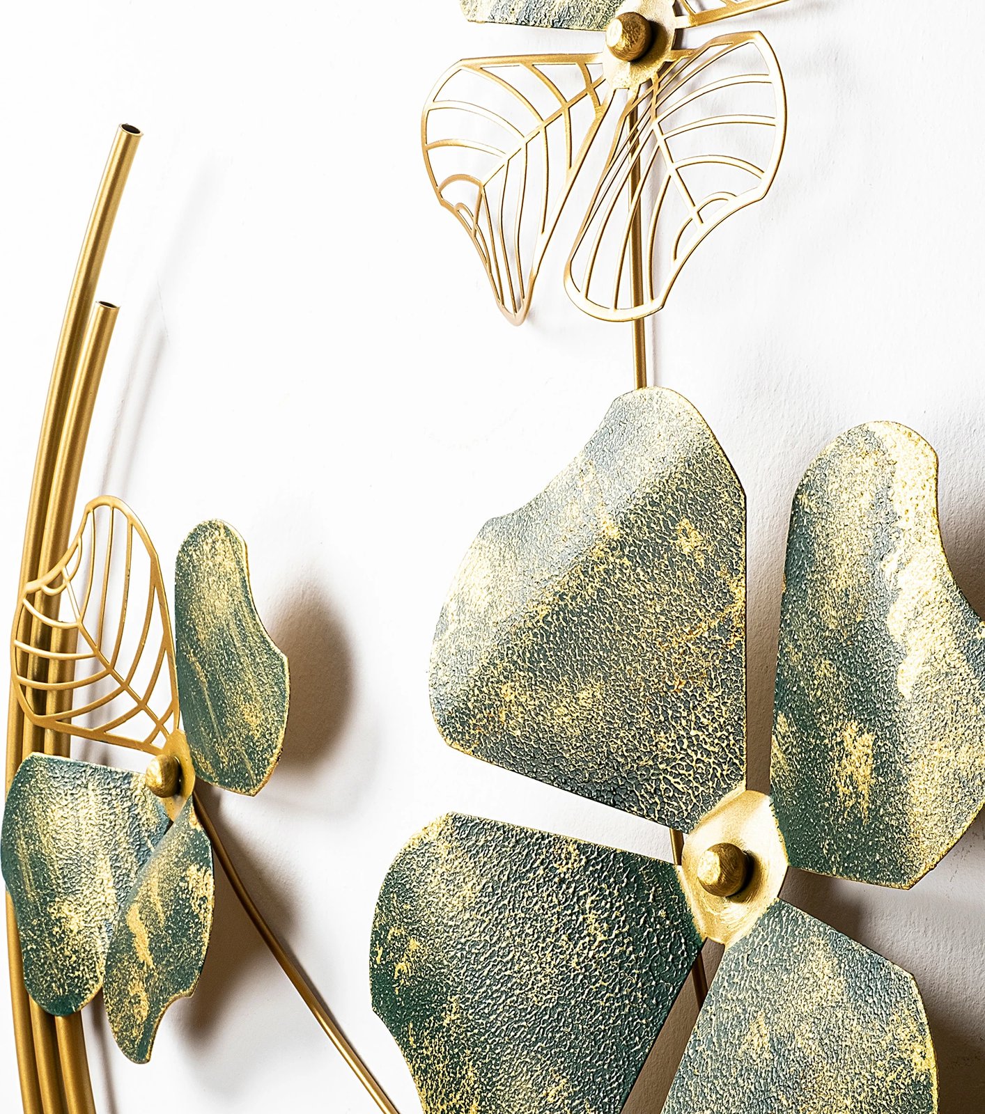 Aksesor dekorativ metalik për mur, Wallity, Shihezi, ngjyrë e gjelbër dhe ari, 50x50x5cm