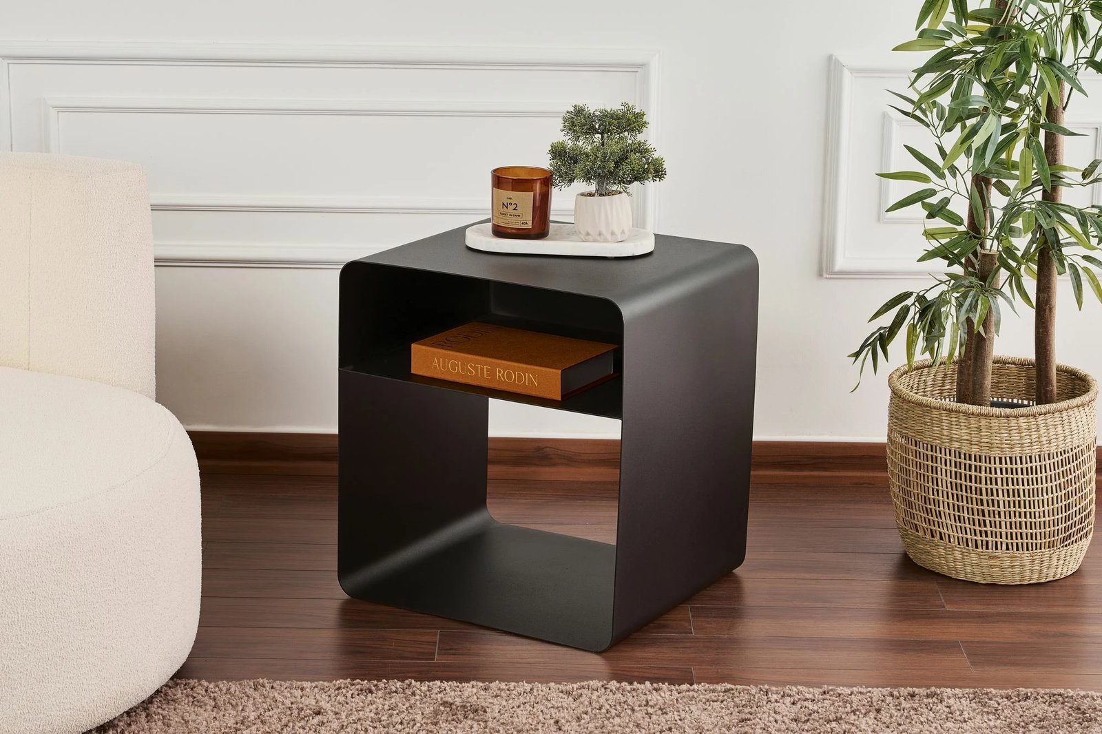 Tavolinë anësore metalike, ngjyrë e zezë, Skye Decor, SHB-012, 45x50x56 cm Tavolinë anësore metalike, ngjyrë e zezë, Skye Decor, SHB-012, 45x50x56 cm