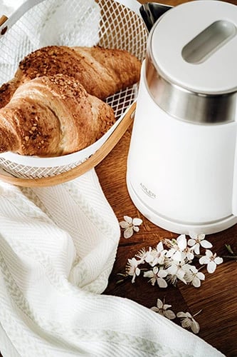 Çajnik elektrik, Adler, AD 1372, 0.6 L, 800 W, çelik inoksi, i bardhë