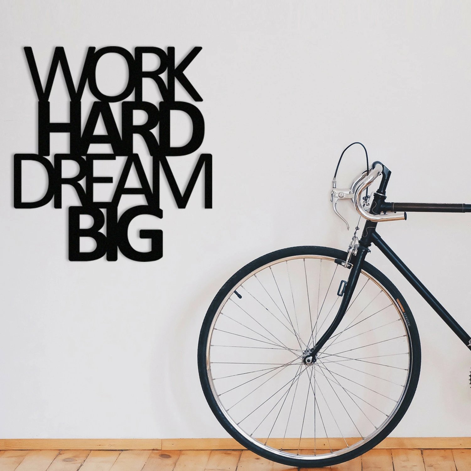 Dekor metalik për mur, 'Work Hard Dream Big', ngjyrë e zezë, 65x70cm