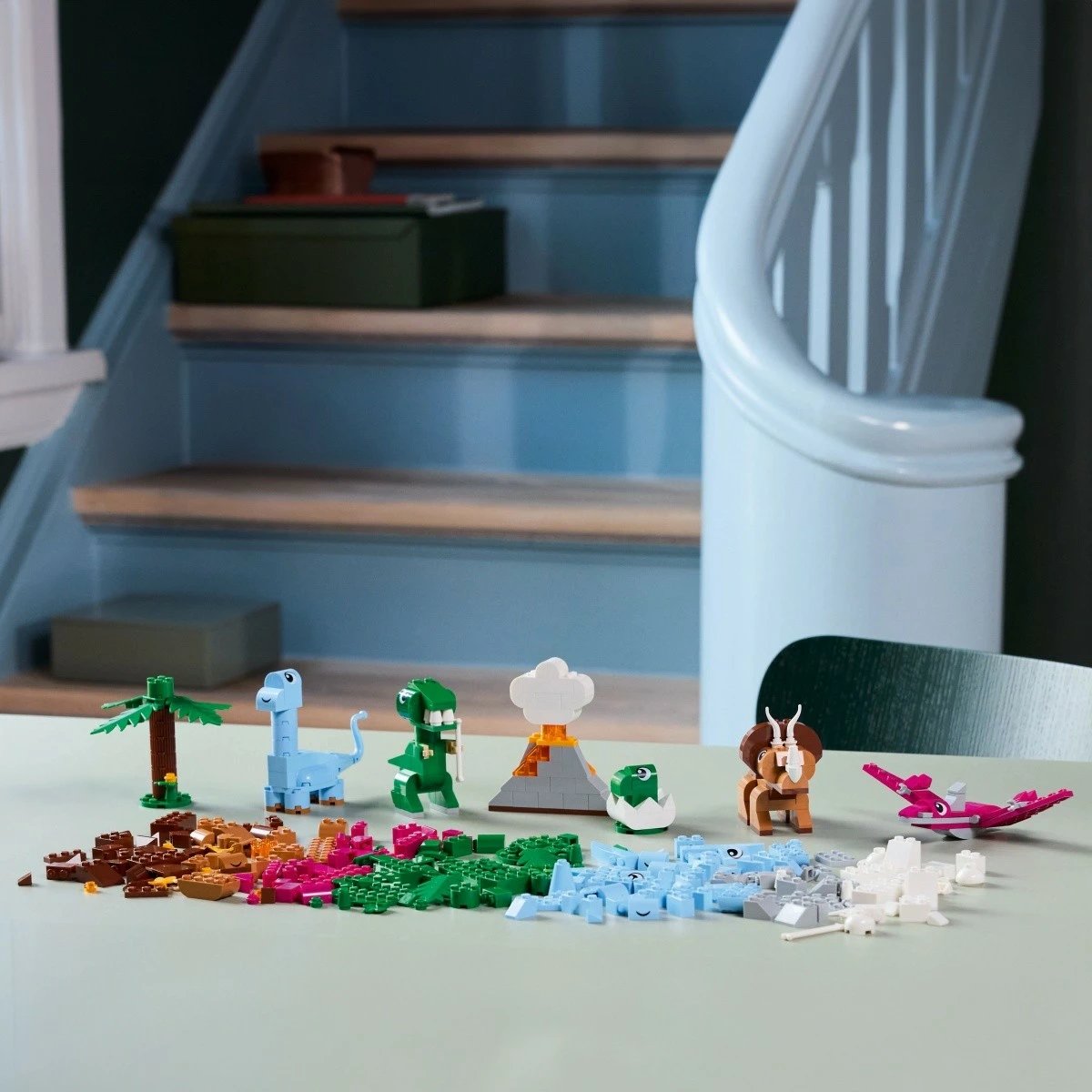 Set LEGO Classic Creative Dinosaurs 11041, 450 pjesë, plastikë, shumëngjyrëshe Set LEGO Classic Creative Dinosaurs 11041, 450 pjesë, plastikë, shumëngjyrëshe