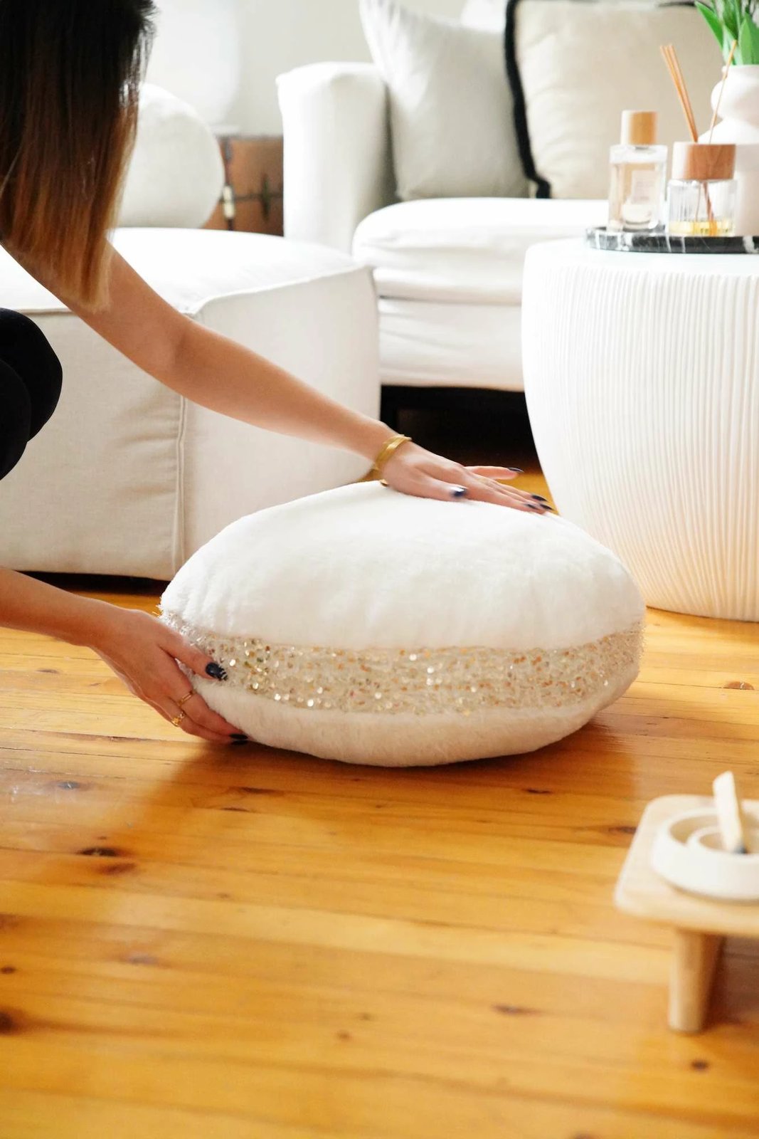 Jastëk dekorativ Evila Originals, pelush, ngjyrë ecru