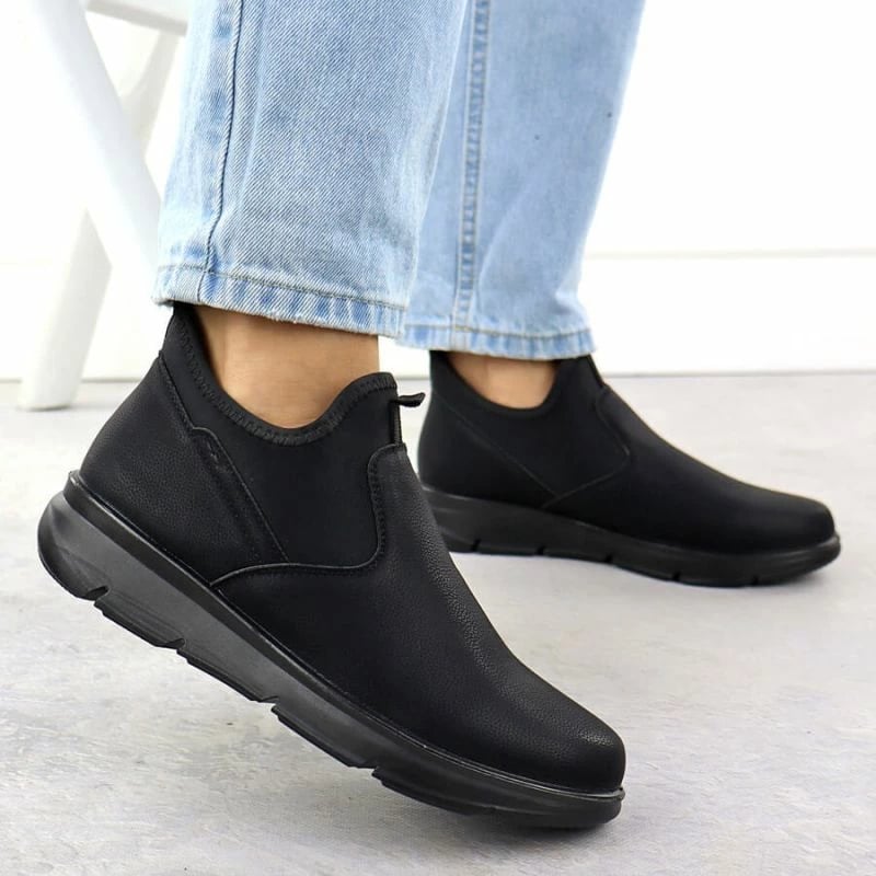 Çizme të ulëta femra Potocki 25-90356, të zeza