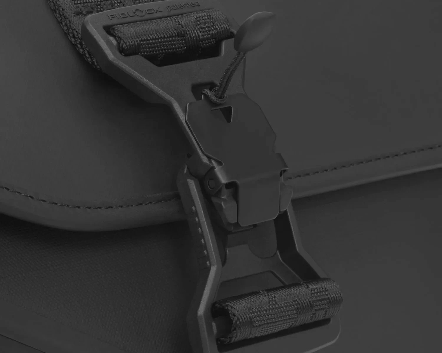 Çantë shpine Asus ROG SLASH Sling Bag 2.0, e zezë