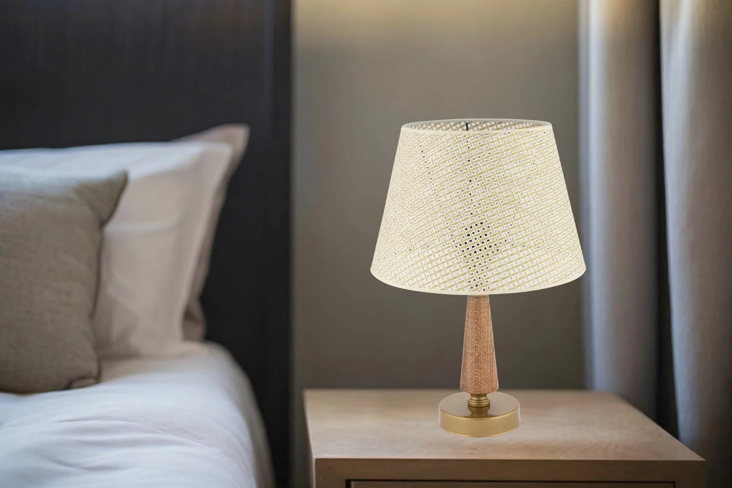 Llambë tavoline Opviq, 302 Hazeran, e bardhë, kafe, ari