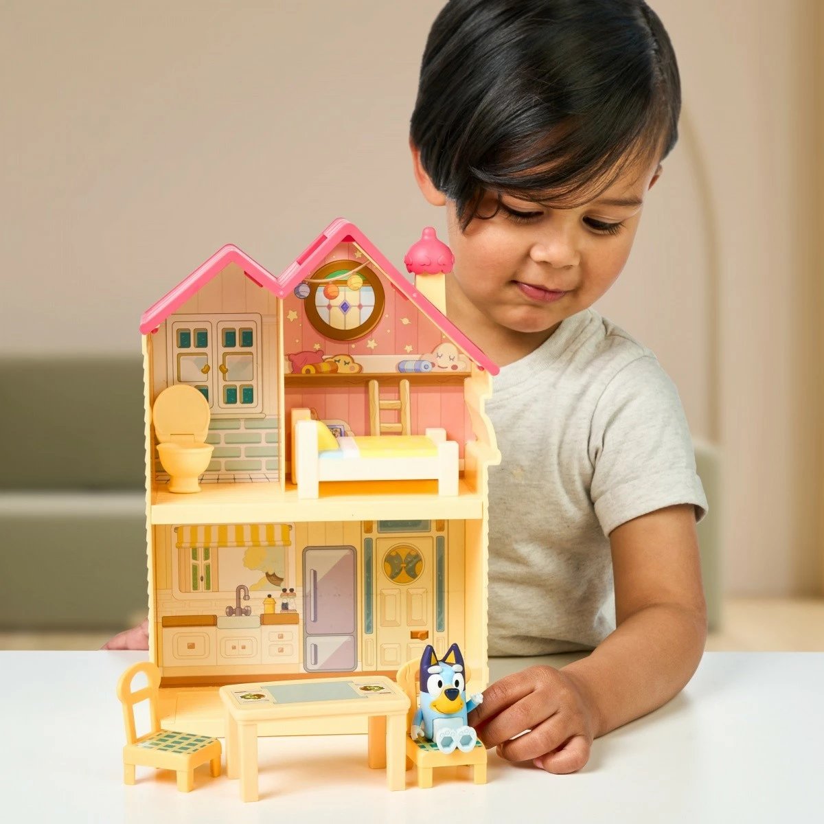 Set lodrash Bluey Mini Family House me figurë dhe aksesorë, Tm Toys