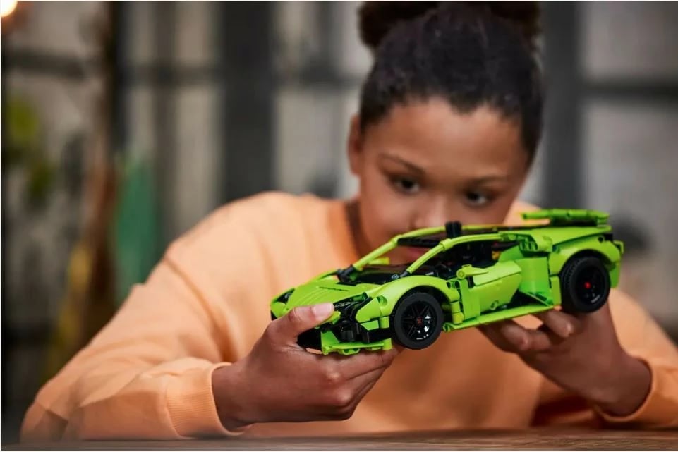 Set ndërtimi LEGO Technic 42161 Lamborghini Huracán Tecnica, 806 pjesë, Jeshile