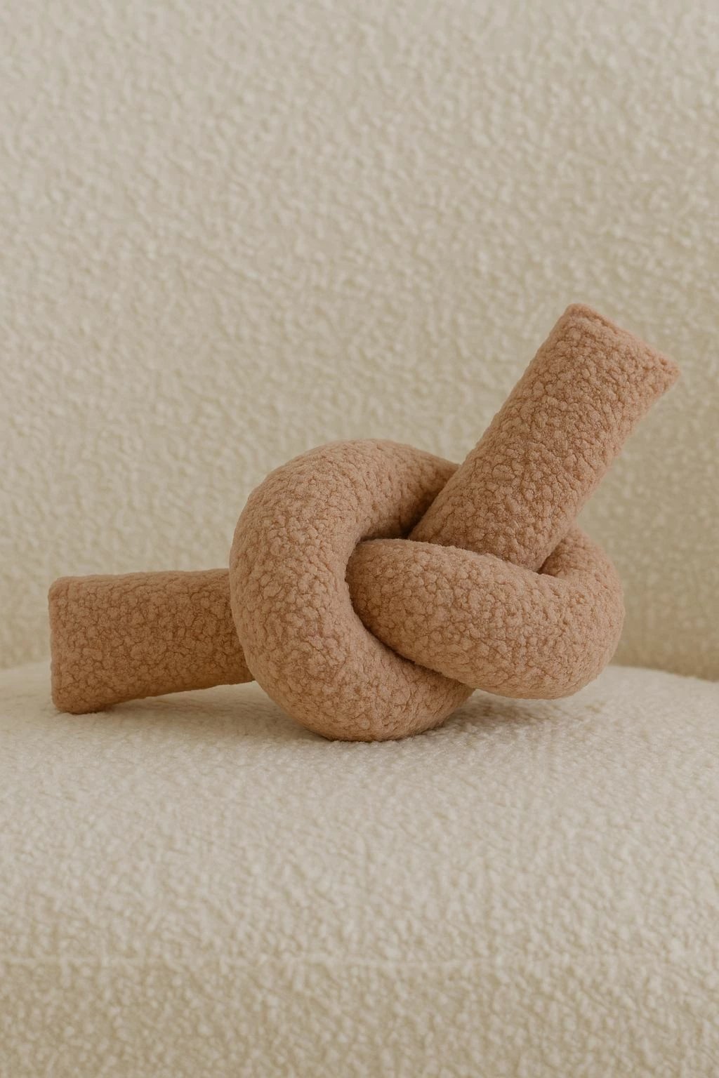 Jastëk dekorativ, ngjyrë kafe, Evila Originals, Ask Dugum, 44x22x18cm