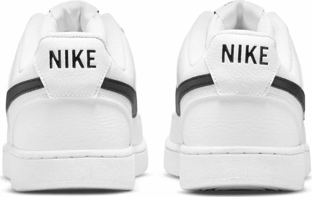 Atlete për meshkuj Nike, të bardha