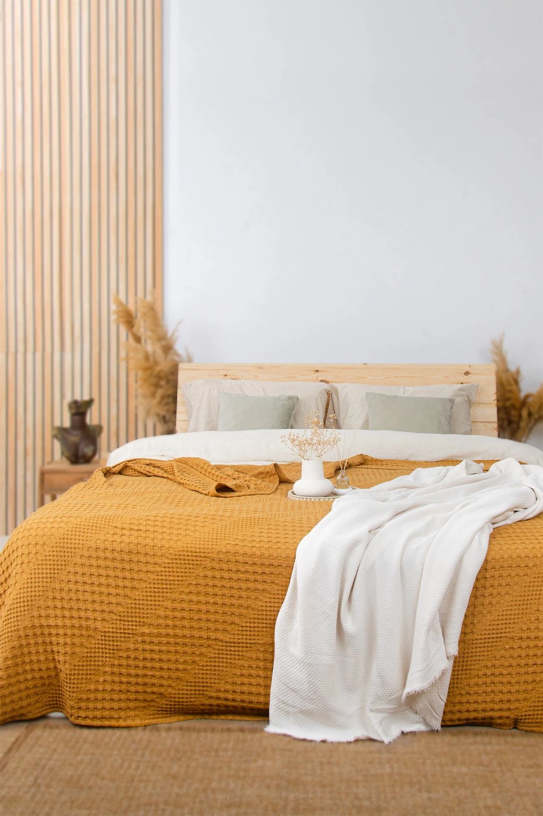 Mbulesë krevati king Joanna, ngjyrë mustard, L'Essentiel Linge de Maison
