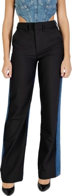 Xhinse femra Colcci, të zeza