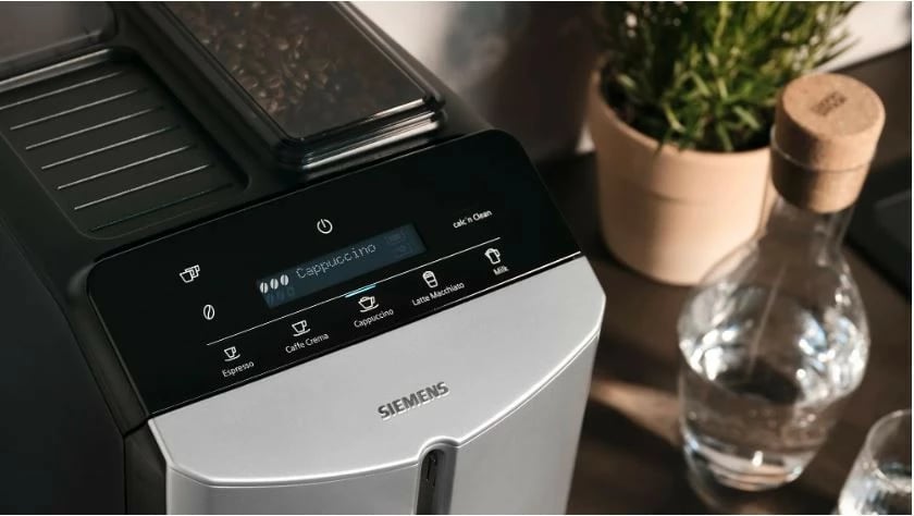 Makine ekspresi Siemens TF303E01 EQ300, automatike, 1.4L, me mulli, e zezë/argjendtë