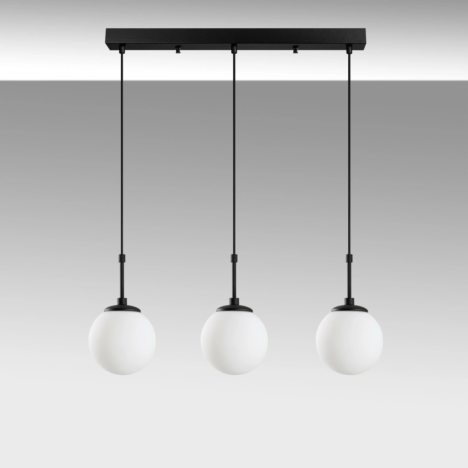 Llambë tavani Opviq Orbital, metalike, e zezë, 65x15x115cm