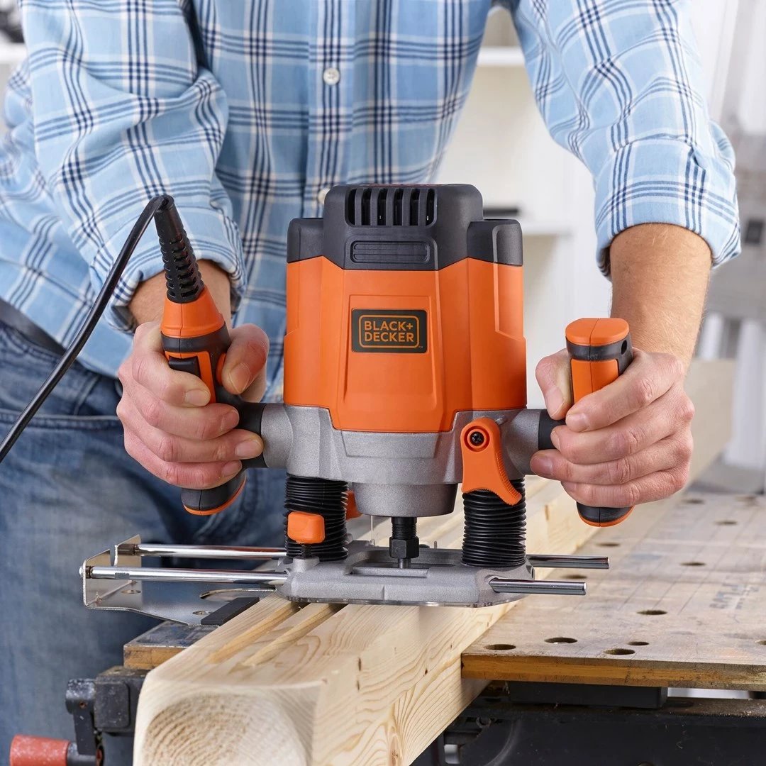 Router elektrik BLACK+DECKER KW1200EKA-QS, Gri/Portokalli