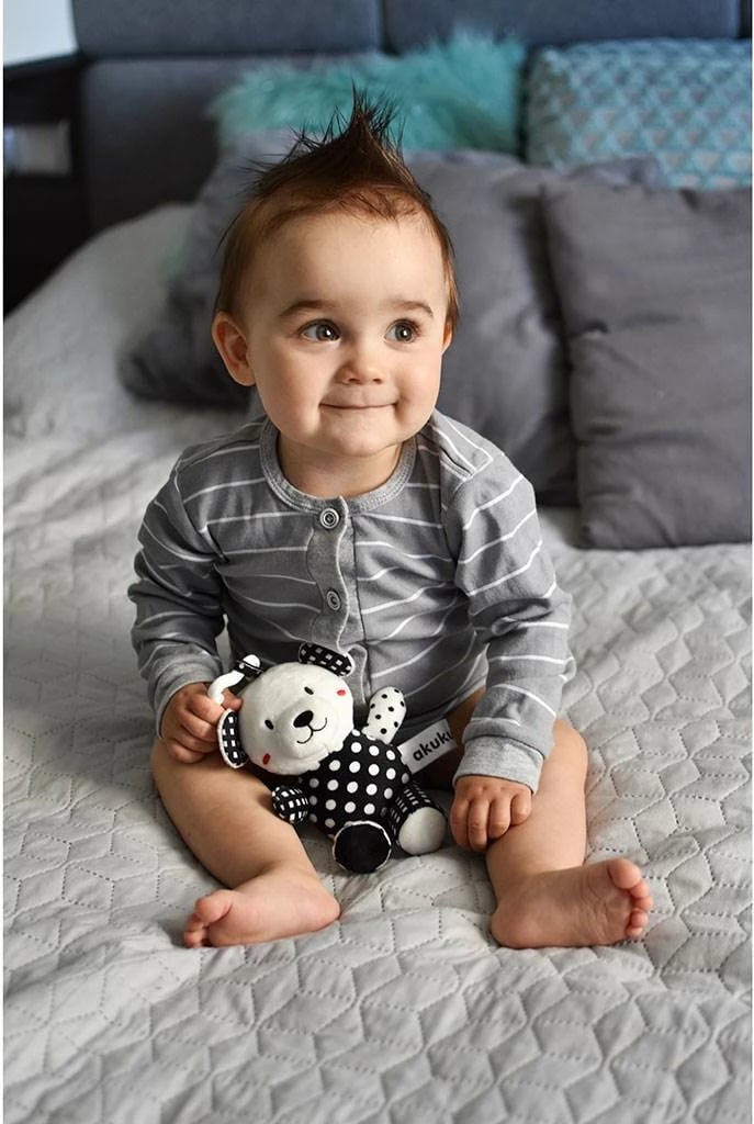 Lodër pelushi me zile, Akuku, ari i vogël, 13 cm, bardh e zi