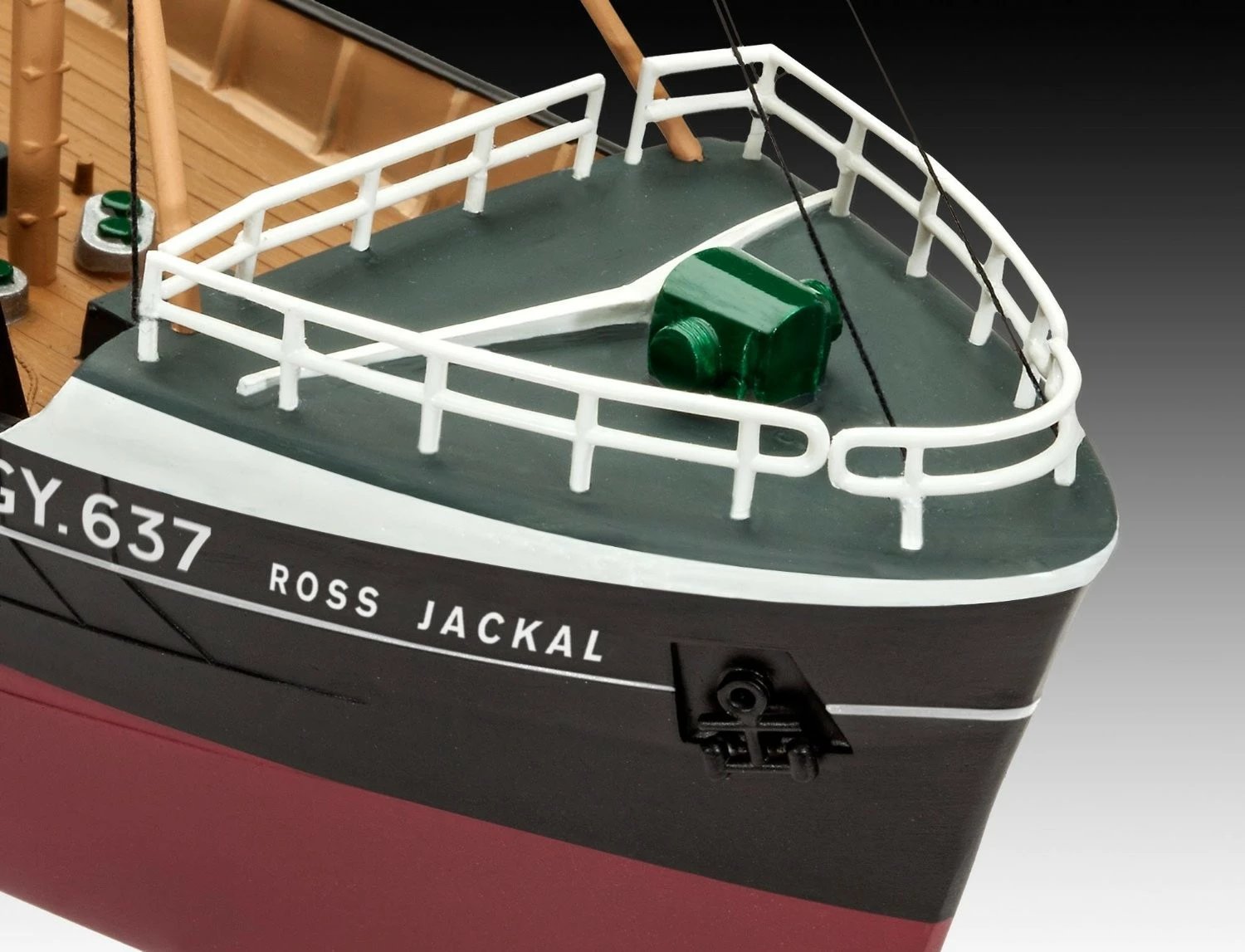 Model anije peshkimi Revell Northsea Fishing Trawler, 1:142, plastikë, për montim