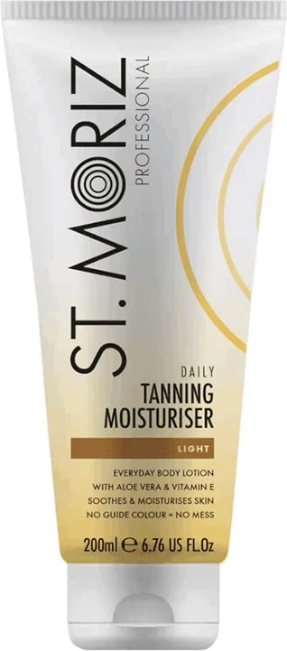 St. Moriz Daily Tanning Moisturiser Lotion Building a Tan 200ml