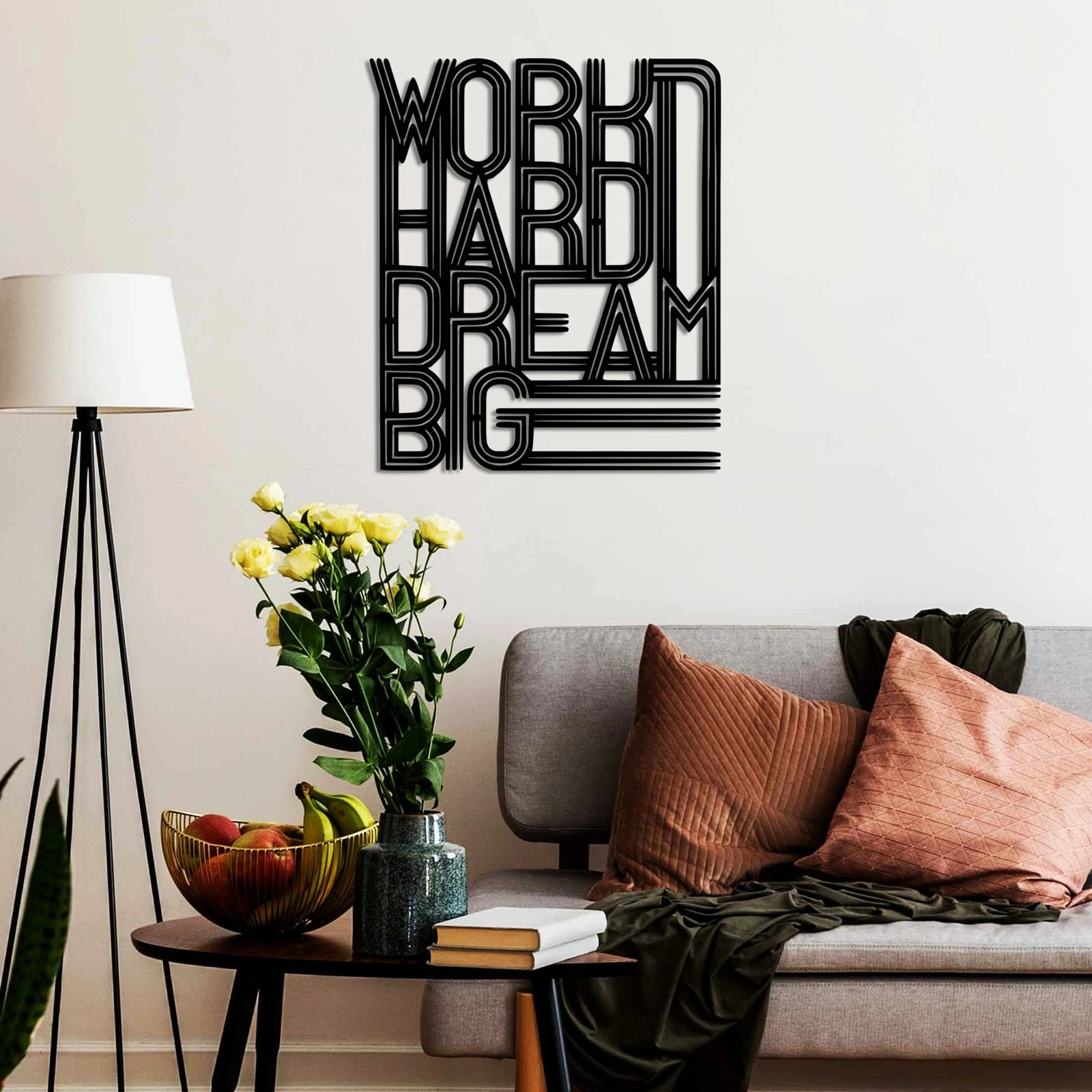 Aksesor dekorativ metalik për mur, Work Hard Dream Big, ngjyrë e zezë, 46x55cm