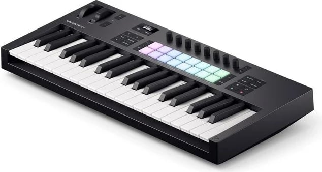MIDI tastierë novation Launchkey 37 MK4, 37 taste, e bardhë