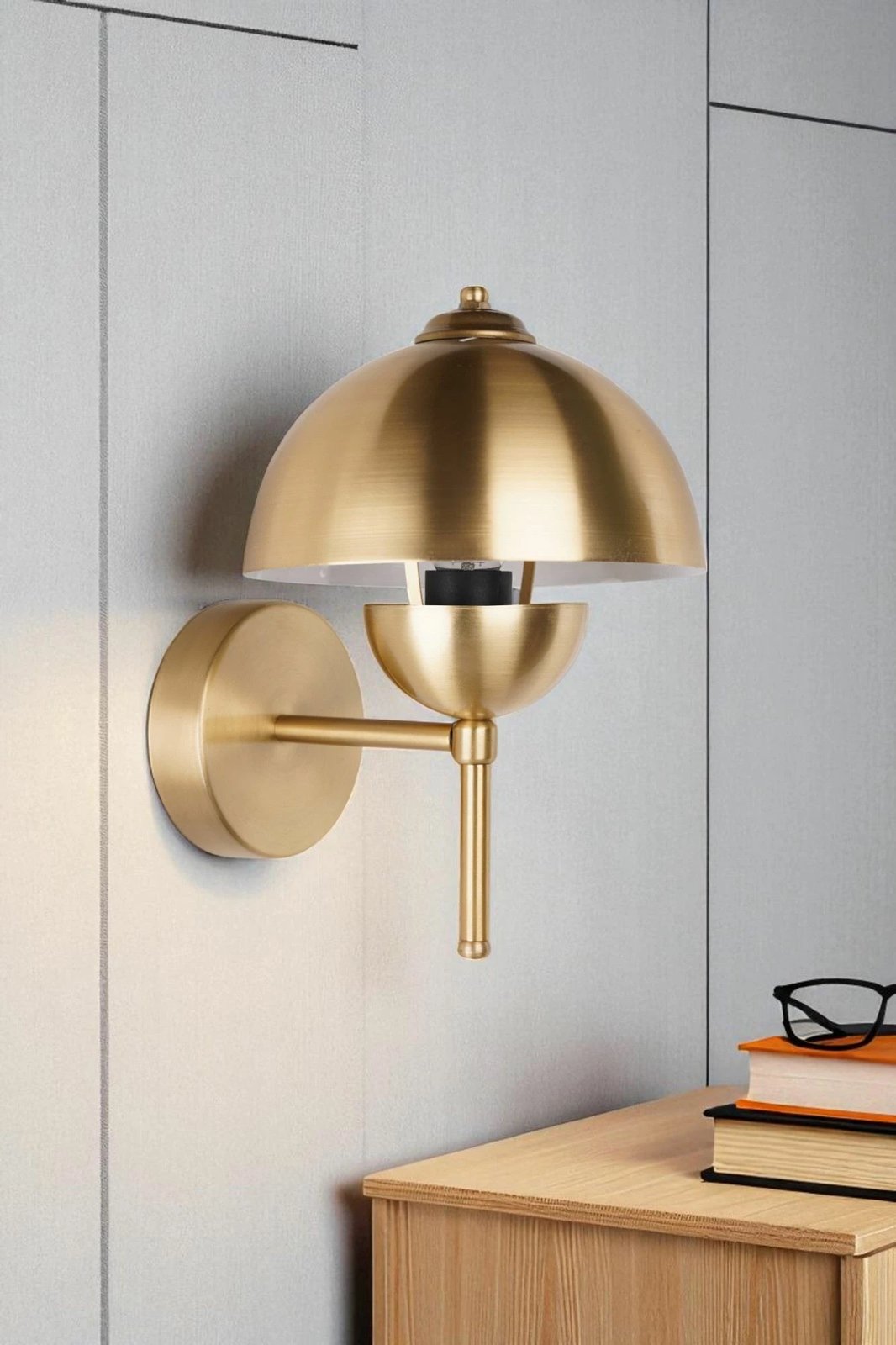 Llambë muri Opviq, ngjyrë ari, 9079-2