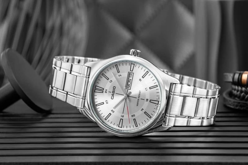 Orë dore për meshkuj CASIO, argjend