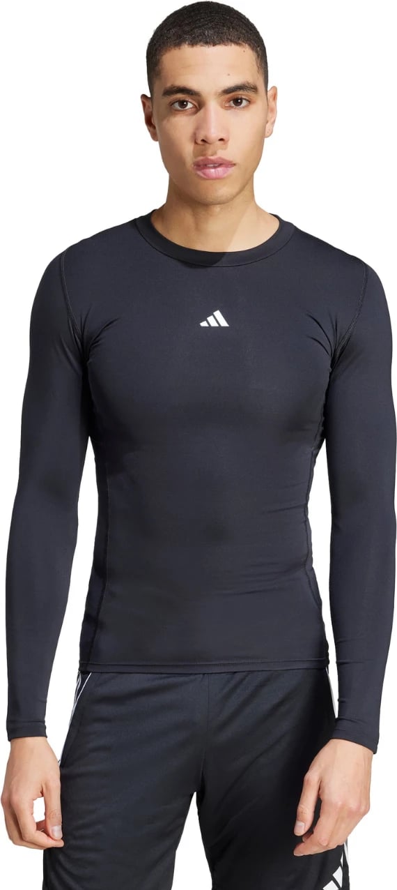 Maicë e gjatë për meshkuj adidas, e zezë