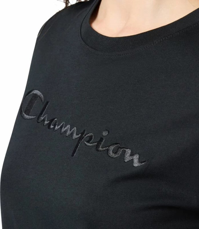 Maicë Champion për femra, e zezë