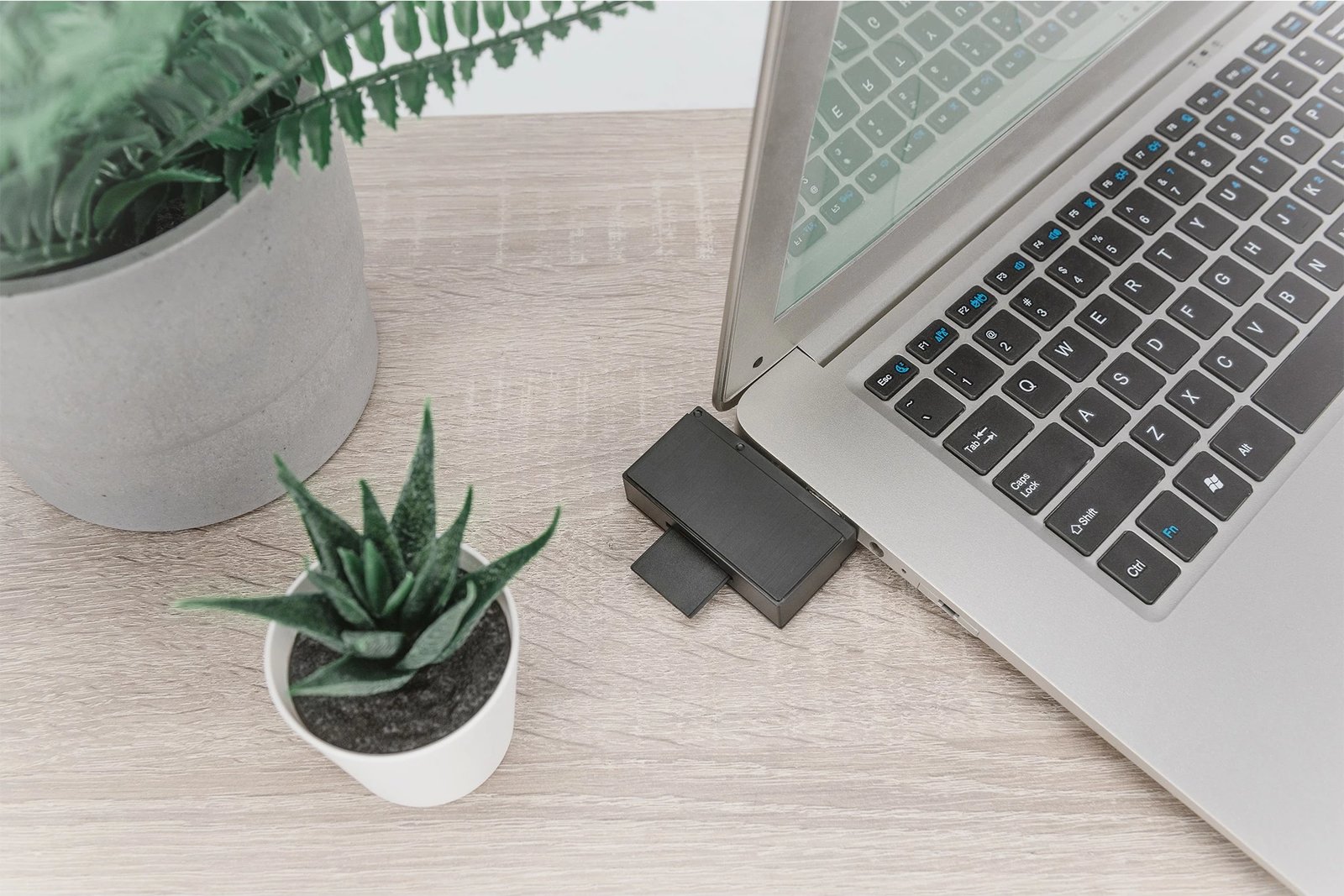 Docking station Digitus Travel VGA HDMI gri