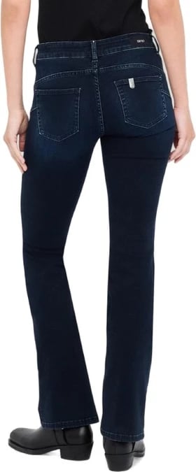 xhinse Liu Jo femra, të kaltra