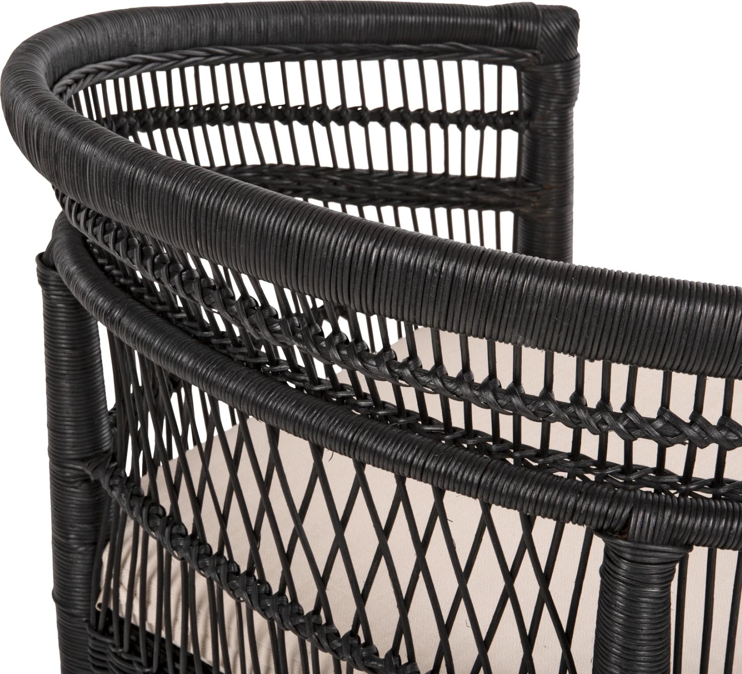 Karrige Malawi FH9635.03 dru mahogany me rattan, jastëk bardhë e zi, 80x70x86H cm