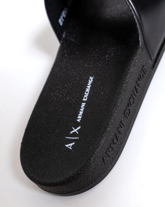 Papuqe për femra Armani Exchange, të zeza 