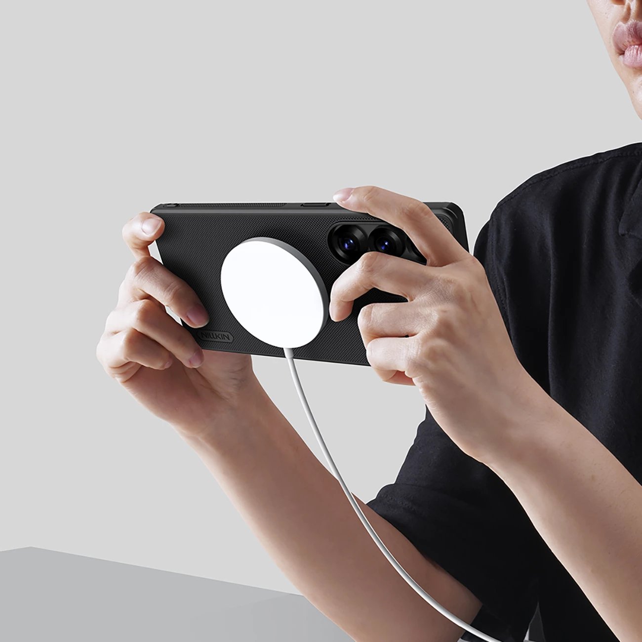 Mbështjellës Nillkin Super Frosted Shield Pro Magnetic për Samsung Galaxy S25 Ultra, MagSafe, i zi