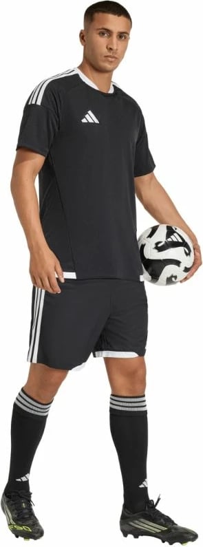 Shorce për meshkuj adidas, të bardha