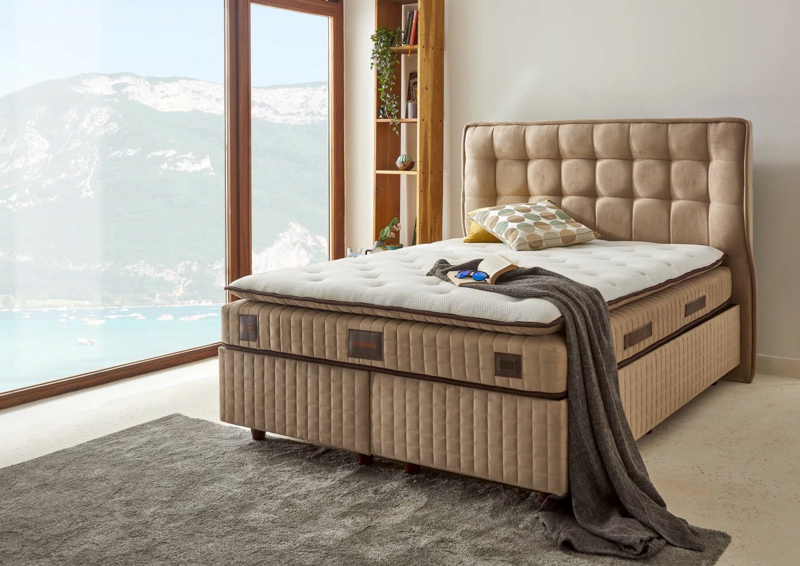 Dyshek luksoz i butë Majesty, Skye Decor, 160x200cm, i bardhë dhe kafe