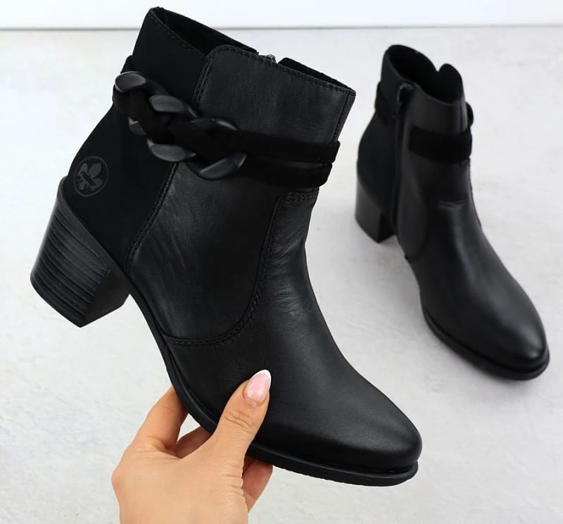 Çizme lëkure për femra Rieker Y2066-00, të zeza