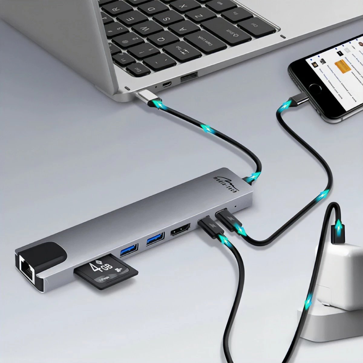 Kasë Media-Tech MT5046, 8 porte, Docking Station, Alumini
