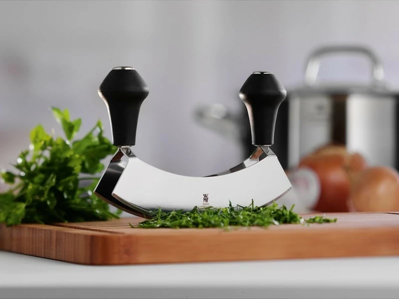 Thikë grirëse WMF 1888646030, dy tehe, 17.5 cm Thikë grirëse WMF 1888646030, dy tehe, 17.5 cm