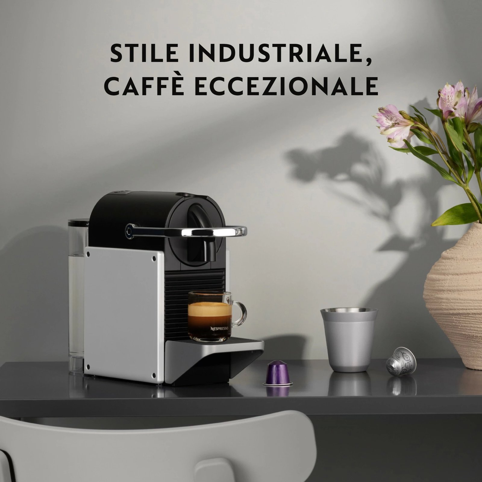 Aparat kafeje kapsulë DeLonghi Pixie EN127.S, 1 L, 1260 W, Ngjyrë e zezë, gri, argjendtë