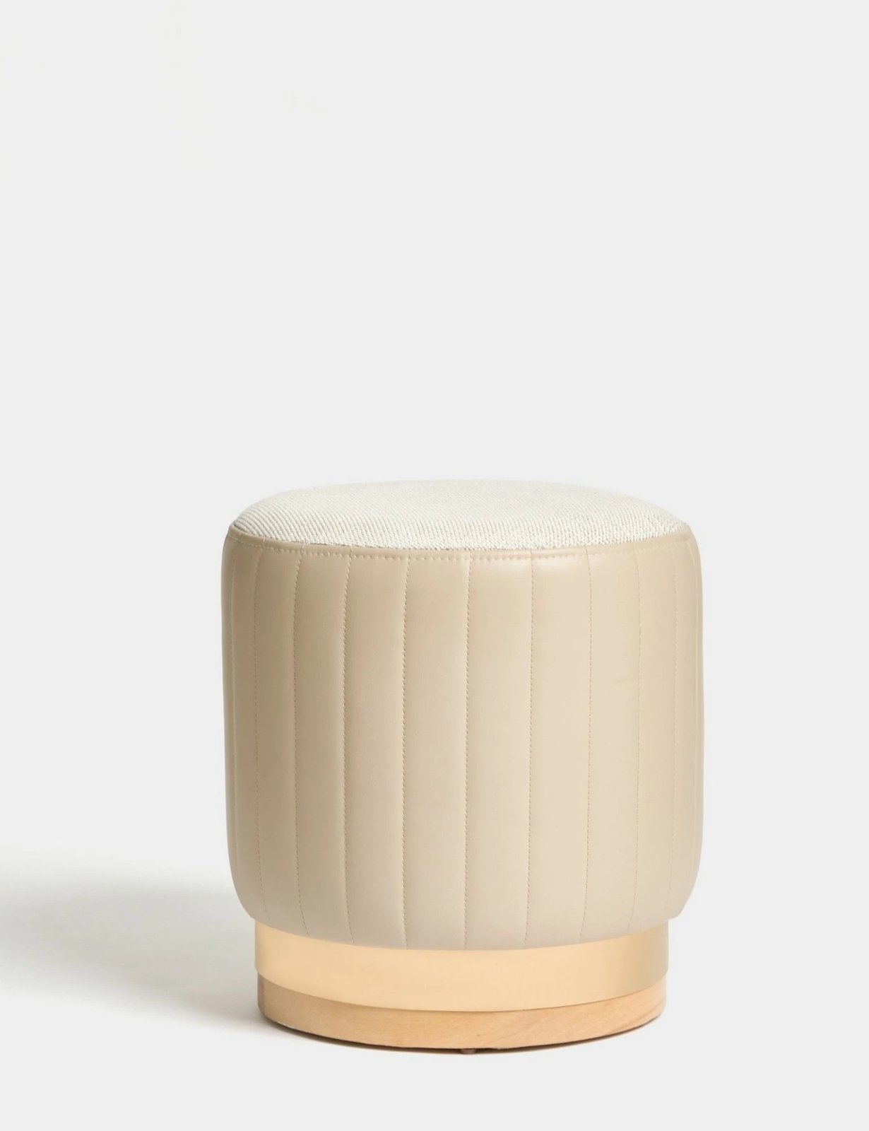 Tufet Nordica, Atelier del Sofa, ngjyrë bezhë