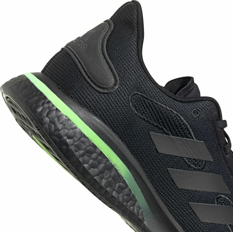Atlete vrapimi për meshkuj Adidas Supernova, të zeza