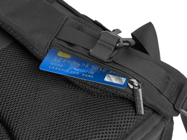 Shpinore Natec Camel Lite, 15.6 inç, 19L, e zezë Shpinore Natec Camel Lite, 15.6 inç, 19L, e zezë