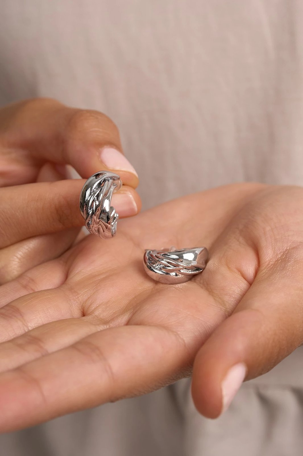 Vathë metalik Elika, ngjyrë argjendi, ELKGC68363