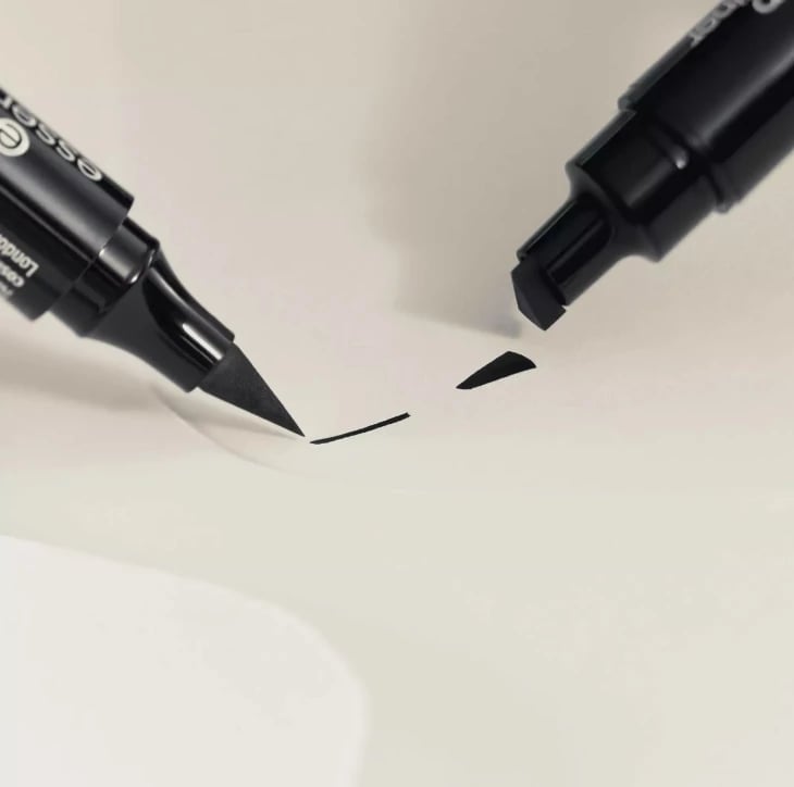 Penel për sy Essence Quick Wing Stamp 01 Black, 3.5 ml
